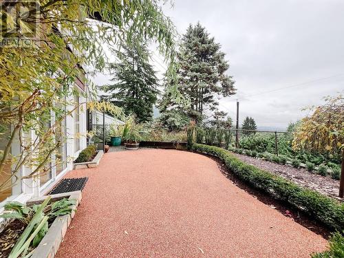 563 St. Giles Road, West Vancouver, BC - Outdoor