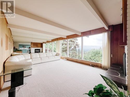 563 St. Giles Road, West Vancouver, BC - Indoor