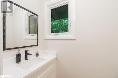 9793 8Th Line, Georgetown, ON - Indoor Photo Showing Bathroom