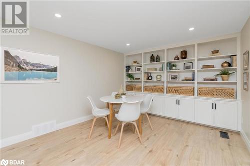 9793 8Th Line, Georgetown, ON - Indoor Photo Showing Dining Room