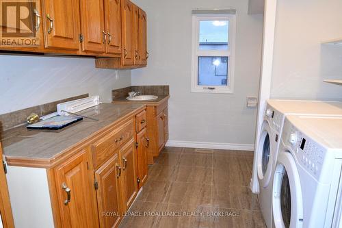 16 James Street, Kingston (East Of Sir John A. Blvd), ON - Indoor Photo Showing Laundry Room