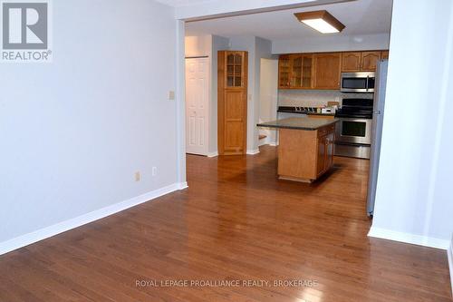 16 James Street, Kingston (East Of Sir John A. Blvd), ON - Indoor Photo Showing Kitchen