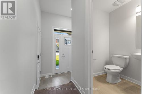 98 Osler Street, Ottawa, ON - Indoor Photo Showing Bathroom