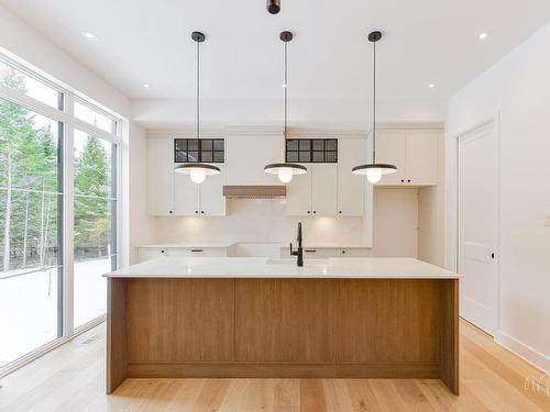 Cuisine - 1408 Place Des Vignes, Piedmont, QC - Indoor Photo Showing Kitchen With Upgraded Kitchen