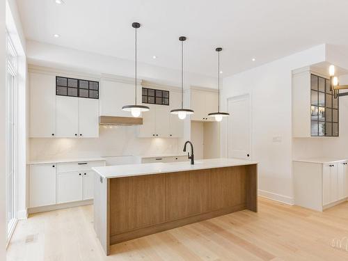 Cuisine - 1408 Place Des Vignes, Piedmont, QC - Indoor Photo Showing Kitchen With Upgraded Kitchen