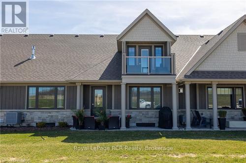 133 Hawthorn Crescent, Georgian Bluffs, ON - Outdoor With Facade