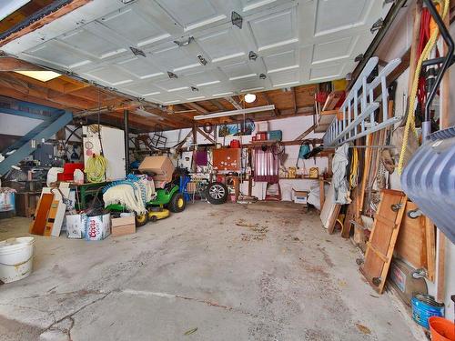 Garage - 1671 Rg St-Édouard, Saint-Simon, QC - Indoor Photo Showing Garage