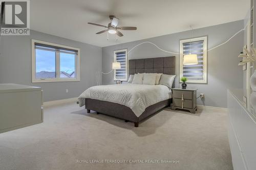 3619 Thunder Bay Road, Fort Erie, ON - Indoor Photo Showing Bedroom