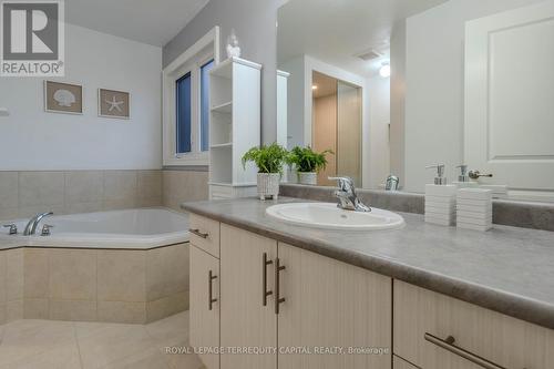 3619 Thunder Bay Road, Fort Erie, ON - Indoor Photo Showing Bathroom