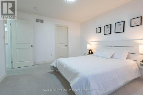 3619 Thunder Bay Road, Fort Erie, ON - Indoor Photo Showing Bedroom