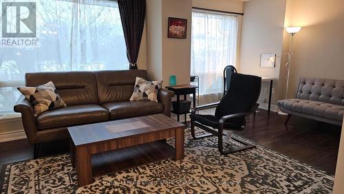 308 - 1 Hycrest Avenue, Toronto, ON - Indoor Photo Showing Living Room