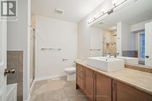 2097 Tovell Drive, Oakville, ON - Indoor Photo Showing Bathroom