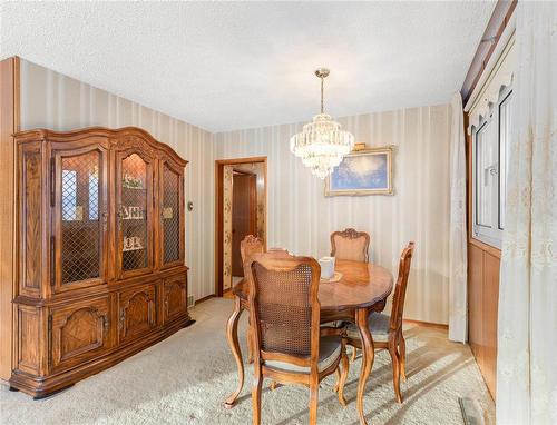 47 Prairie View Road, Winnipeg, MB - Indoor Photo Showing Dining Room