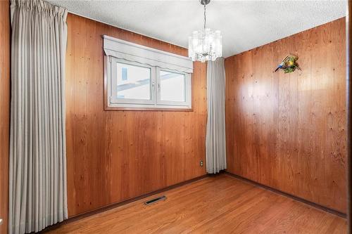 47 Prairie View Road, Winnipeg, MB - Indoor Photo Showing Other Room