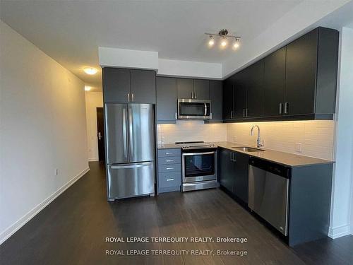 1720-8 Nahani Way, Mississauga, ON - Indoor Photo Showing Kitchen With Stainless Steel Kitchen