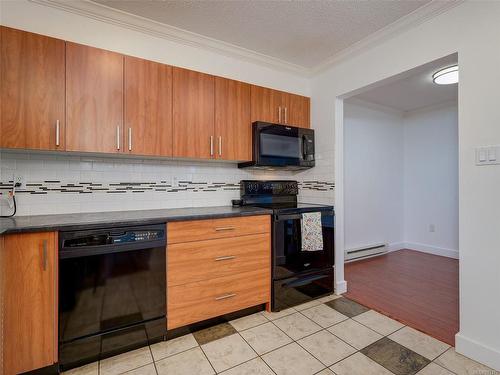 305-1545 Pandora Ave, Victoria, BC - Indoor Photo Showing Kitchen