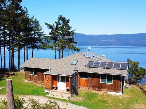 18 Spring Bay Rd, Lasqueti Island, BC 