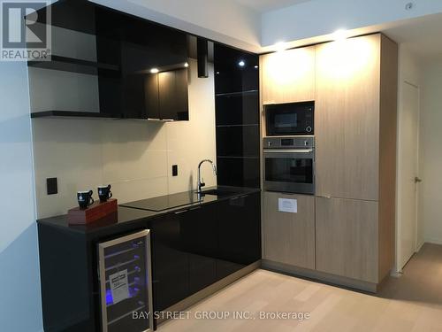 2008 - 70 Temperance Street, Toronto, ON - Indoor Photo Showing Kitchen