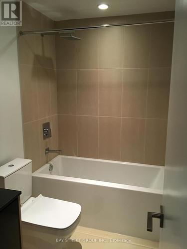 2008 - 70 Temperance Street, Toronto, ON - Indoor Photo Showing Bathroom