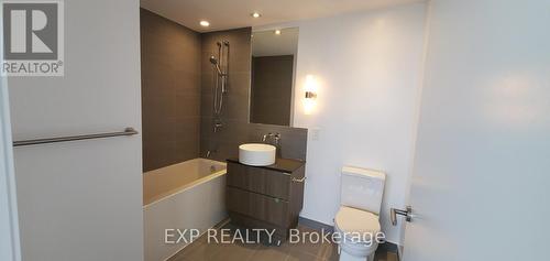 3709 - 161 Roehampton Avenue, Toronto, ON - Indoor Photo Showing Bathroom