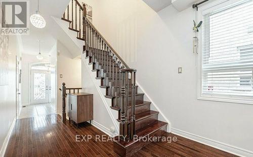 2461 Grand Oak Trail, Oakville, ON - Indoor Photo Showing Other Room