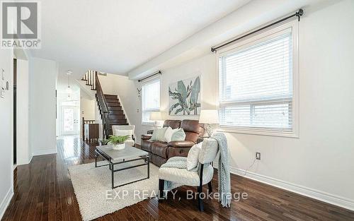 2461 Grand Oak Trail, Oakville, ON - Indoor Photo Showing Living Room