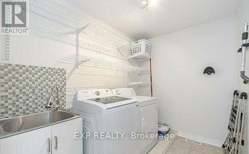 2461 Grand Oak Trail, Oakville, ON - Indoor Photo Showing Laundry Room