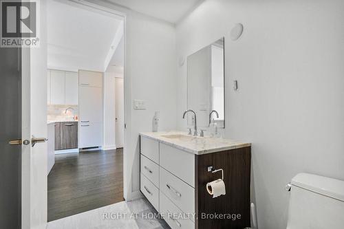 306 - 111 Champagne Avenue S, Ottawa, ON - Indoor Photo Showing Bathroom