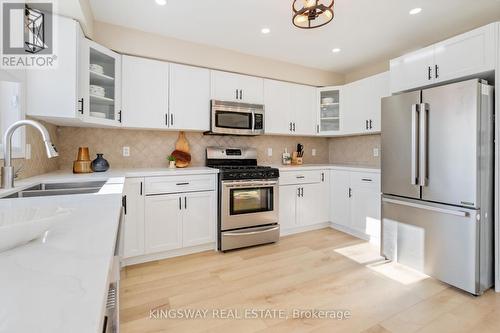 14 Pike Creek Drive, Haldimand, ON - Indoor Photo Showing Kitchen With Double Sink