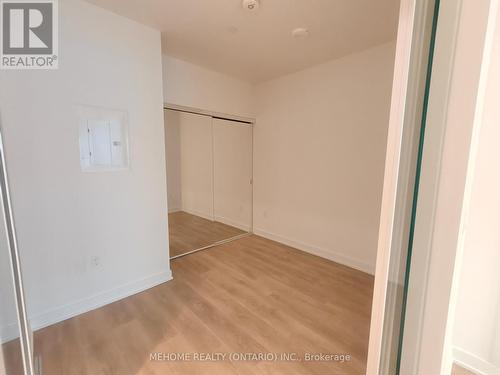 622 - 117 Broadway Avenue, Toronto, ON - Indoor Photo Showing Other Room