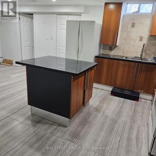 #1 - 63 Yorkland Street, Richmond Hill, ON - Indoor Photo Showing Kitchen With Double Sink