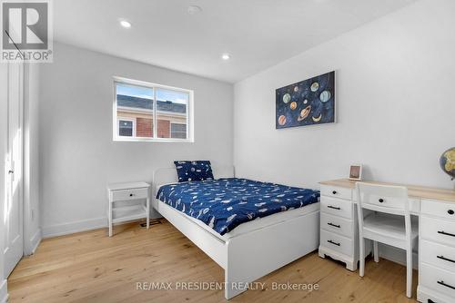 7523 Wrenwood Crescent, Mississauga, ON - Indoor Photo Showing Bedroom