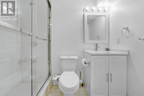 7523 Wrenwood Crescent, Mississauga, ON - Indoor Photo Showing Bathroom