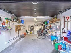 Garage - 