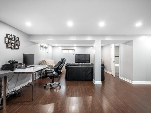 Family room - 5629 Av. Mcalear, Côte-Saint-Luc, QC - Indoor Photo Showing Office