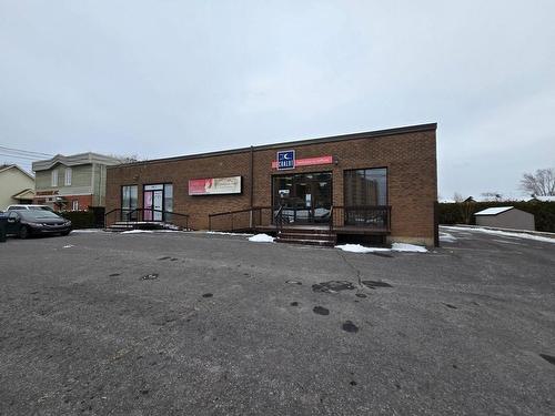 Frontage - 169 Boul. St-Luc, Saint-Jean-Sur-Richelieu, QC - Outdoor