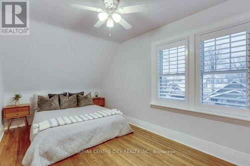 105 Windsor Crescent, London, ON - Indoor Photo Showing Bedroom