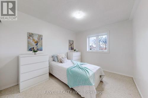 20 Wickstead Court, Brampton, ON - Indoor Photo Showing Bedroom