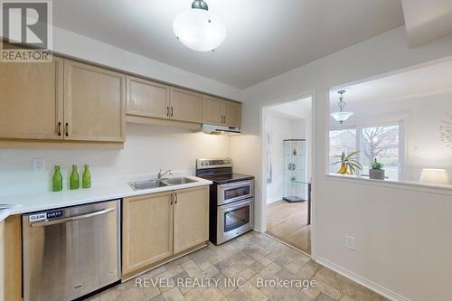 20 Wickstead Court, Brampton, ON - Indoor Photo Showing Kitchen With Double Sink