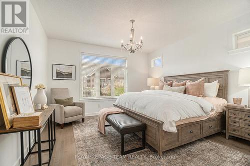 118 Elfin Grove, Ottawa, ON - Indoor Photo Showing Bedroom