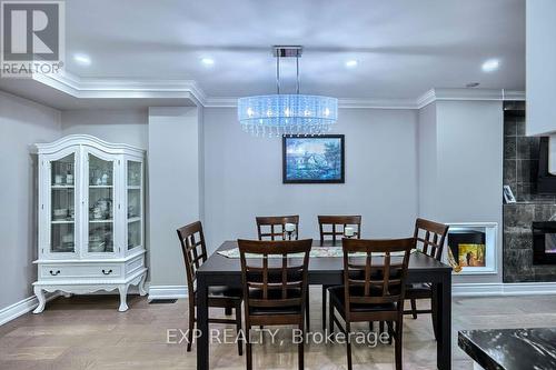 3499 Ellengale Drive, Mississauga, ON - Indoor Photo Showing Dining Room