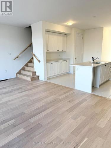 64 Masters Street, Welland, ON - Indoor Photo Showing Kitchen