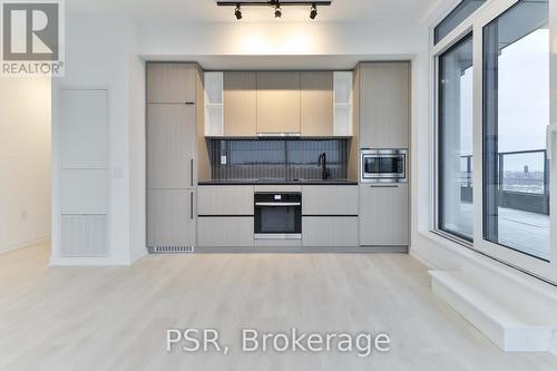 903 - 1285 Dupont Street, Toronto, ON - Indoor Photo Showing Kitchen