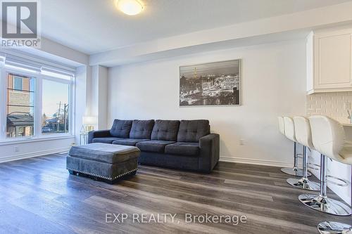 59 - 575 Woodward Avenue, Hamilton, ON - Indoor Photo Showing Living Room