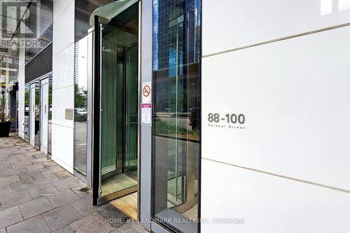 4107 - 88 Harbour Street, Toronto, ON - Outdoor