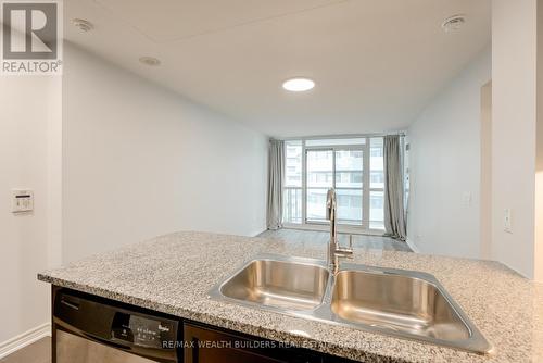 1007 - 19 Grand Trunk Crescent, Toronto, ON - Indoor Photo Showing Kitchen With Double Sink