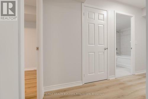 1007 - 19 Grand Trunk Crescent, Toronto, ON - Indoor Photo Showing Other Room