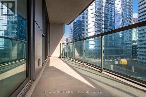 1007 - 19 Grand Trunk Crescent, Toronto, ON - Outdoor With Balcony With Exterior