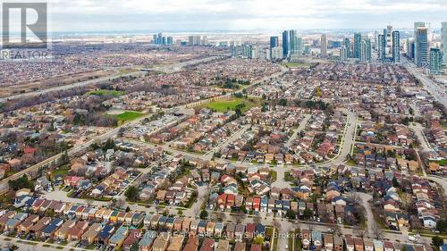 949 Hampstead Court, Mississauga, ON - Outdoor With View