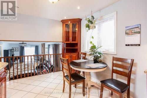 949 Hampstead Court, Mississauga, ON - Indoor Photo Showing Dining Room